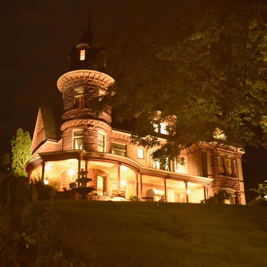 Upjohn Bed & Breakfast Kalamazoo Bagian luar foto